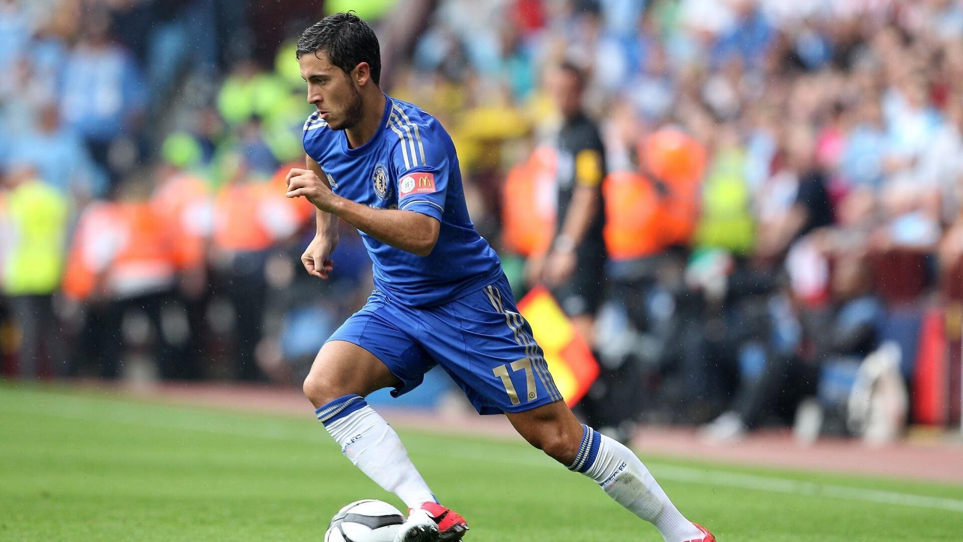 CBA常规赛新疆广汇大胜吉林男篮 周琦砍下26分18篮板全面统治内线